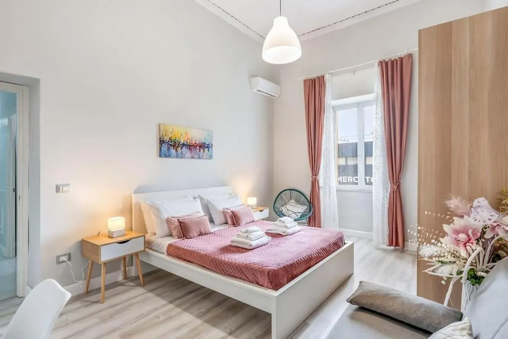 La Casa Vacanze Della Nonna Naples