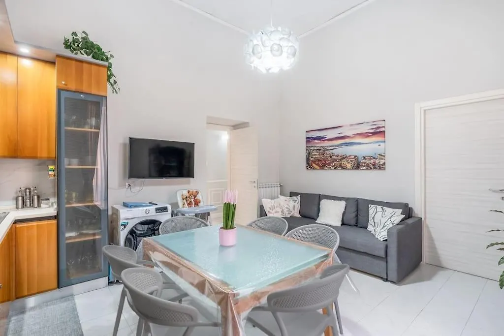 Apartment La Casa Vacanze Della Nonna Naples